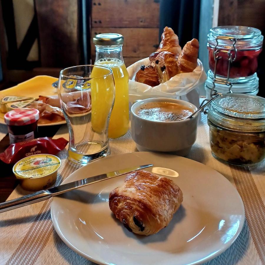 La Cabane Du Coing Visé Kültér fotó